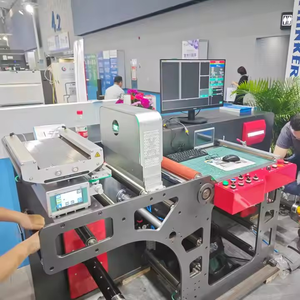 Système <span class=keywords><strong>d</strong></span>'inspection <span class=keywords><strong>d</strong></span>'impression par vision IA fourni par l'usine, sortie de signal de <span class=keywords><strong>d</strong></span>éfaut pour machine de fabrication de sacs flexographiques, machine de laminage, prise en charge ODM - Product Image 3