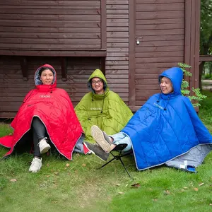 Kışlık kapşonlu kabarık battaniye panço ceket sıcak açık seyahat giyilebilir pelerin panço ceket uyku tulumu kamp