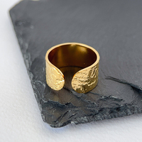 Großhandel Breiter Herz-Naturstein-Offener Ring 18K Vergoldeter Edelstahl Verstellbarer Damen-Fingerschmuck