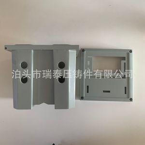 ชิ้นส่วนอะลูมิเนียมหล่อขึ้นรูป Dz 012 โลหะผสม Adc12 สำหรับชิ้นส่วนยานยนต์ การเคลือบด้วยการพ่นไฟฟ้าสถิต - Product Image 2