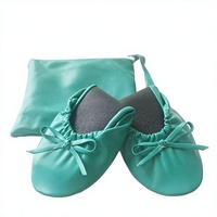 Chaussures plates de ballet jetables à prix bas 2026, à enfiler, avec sangle réglable, semelle extérieure en caoutchouc, tige en PU, pour printemps/été/hiver