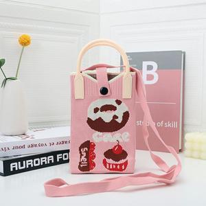 Mini sac à bandoulière tricoté style coréen avec imprimé dessin animé et broderie tressée, pochette à fermeture crochet, porte-clés et porte-monnaie portable - Product Image 2
