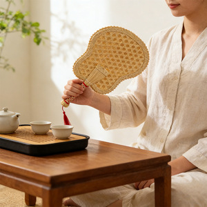 Handmade Round Fan Woven Wheat Straw Eco Friendly Manual Foldable Portable Fan Chinese Style - Product Image 3