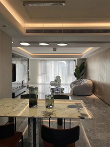 أريكة كرة القدم الفرنسية البسيطة JJY-023 بتصميم منحني فني من القماش الإيطالي، مريحة وقابلة للطي للغرف والفنادق والقاعات - Product Image 5