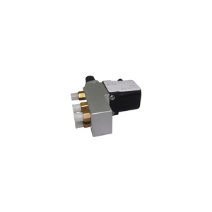 Válvula de distribución de solenoide de suspensión neumática A2113200158 compatible con Mercedes-Benz W211 - Product Image 5