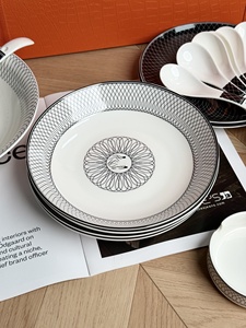 Juego de Vajilla de Porcelana Fina de Alta Gama para el Hogar, Platos Dobles Creativos de Lujo Ligero para Bistec al Estilo Occidental, Platos Elegantes - Product Image 4