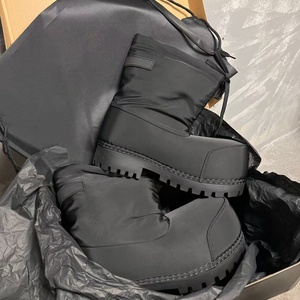 Botas de nieve de caña alta con punta redonda y suela gruesa, con cordones, parte superior de ante, suela de goma, ligeras, transpirables, blancas/negras, zapatos de invierno de algodón - Product Image 1