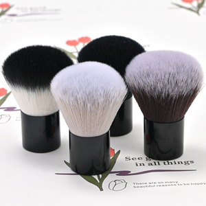 Mini cepillo <span class=keywords><strong>Kabuki</strong></span> <span class=keywords><strong>para</strong></span> uñas con <span class=keywords><strong>base</strong></span> negra con cabeza de hongo <span class=keywords><strong>para</strong></span> herramienta de maquillaje de <span class=keywords><strong>base</strong></span> de rubor en polvo suelto - Product Image 1
