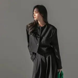 مخصص الكورية الأزياء الأسود جولة الرقبة معطف قصير سترة عالية الخصر السراويل بنطلون