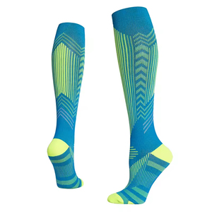 Wholesale Custom Extreme Fit Men's Extra Long Tube Sports <b>Running</b> Reflective <b>Compression</b> <b>Socks</b> for Men - Product Image 2