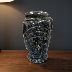Urne funéraire moderne de luxe en granit gris personnalisée avec couvercle, vase de table pour cimetière et décoration de sanctuaires - Product Image 5