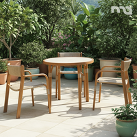 Meiqi Outdoor-Esstisch mit Eisenrahmen und Gehärteter Glasplatte, Wasserdicht, Stapelbar, Langlebig, Gartenmöbel für Draußen