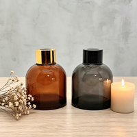 Vente en gros de flacons d'aromathérapie de 100 ml couleur thé, diffuseur en osier tendance, bouteille d'aromathérapie en verre pour usage domestique.