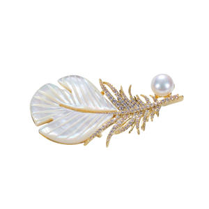 Broche de luxe Zhuji pour femme, accessoire de vêtement, broche en perles d'eau douce pour vêtements, broches de mode - Product Image 5