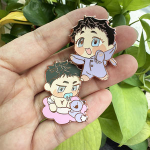 Kunshan Hersteller No Minimum Bulk Blank Cartoon Niedlich Benutzer definierte Revers Emaille Pin Metall Handwerk Abzeichen Anime Hart Weiche Emaille Pins - Product Image 3