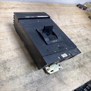 Nuevo Interruptor de Circuito Original SQD LA36250 <span class=keywords><strong>LA</strong></span> I-LINE de 3 Polos, 250-480v, Negro, Disponible en Stock - Product Image 1