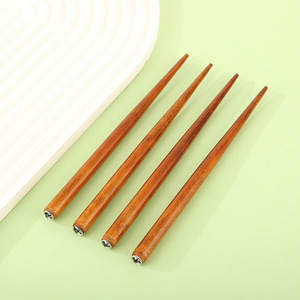 OEM ODM Ensemble porte-stylo en bois pour <span class=keywords><strong>calligraphie</strong></span>, plumes remplaçables pour l'écriture, utilisation par les étudiants, arabe, gothique, italien, anglais - Product Image 1