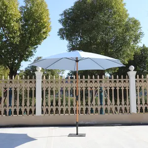 مظلة للشاطئ 2.7 م خارجية للفنادق وحمامات السباحة والحدائق والمقاهي خشبية طاولة مظلة للفناء مع زر مرن
