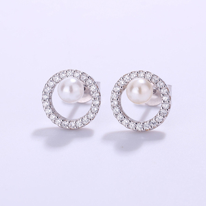 Pendientes de Plata S925 con Círculo Abierto, Halo de Circonitas y Perla, Joyería Geométrica Redonda con Diamantes y Perlas, Regalo Elegante para Mujeres y Niñas - Product Image 3