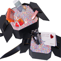 Coffret cadeau de luxe romantique pour la Saint-Valentin Emballage en carton gaufré à fermeture magnétique avec logo personnalisé et fermeture magnétique