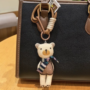 2026 Llavero de coche con diseño de animal, Correa para teléfono, Muñeco de peluche 3D luminoso, Colgante para bolso de mujer, Accesorio de vestir, Llavero de oso de tela suave con diseño de bufanda - Product Image 2