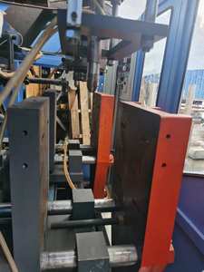 Bidon en PEHD de 5 <span class=keywords><strong>litres</strong></span> utilisé pour la machine de soufflage de moules, machine de soufflage de bouteilles en plastique d'<span class=keywords><strong>occasion</strong></span> - Product Image 4