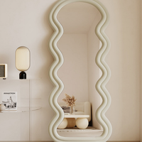 Miroir mural et de sol moderne sur mesure, grand format, design ondulé irrégulier, cadre étanche, verre durable, pour salon et salle de bain