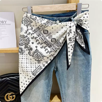 Op maat gemaakte logo zachte katoenen letter paisley geprinte zoomverlenger gelaagde heupbeschermer bandana bijpassende decoratie voor jeans