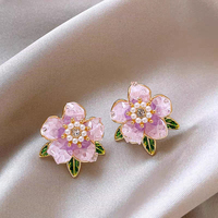 Anting-anting Bunga Gardenia Kristal Berkilauan Fesyen Grosir, Anting-anting Mutiara Alloy, Perhiasan Hadiah