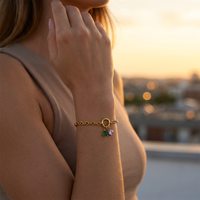 Bracelet YF7134 Minimaliste Étanche en Acier Inoxydable Plaqué Or 18K avec Chaîne Cubaine, Fermoir à Ressort et Breloques Zircon