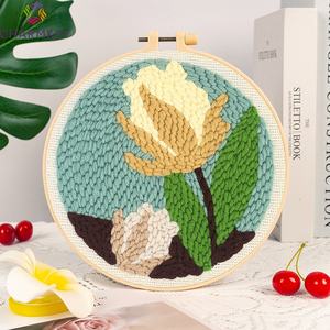 Prix surprise 8 pouces Floral Series Style Chunky Yarn Hand Embroidery Paintings Punch Needle Kit <span class=keywords><strong>pour</strong></span> <span class=keywords><strong>débutant</strong></span> - Product Image 3