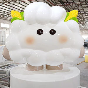 Estatua de Mono Naranja con Ramo de Flores, Decoración Urbana, Fibra de Vidrio de Grado Comercial, Hecha a Mano, Ecológica, Resistente a los Rayos UV - Product Image 6