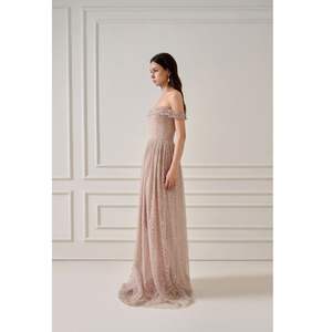 ชุดเดรสของผู้หญิงหรูหราแบรนด์หรูชุดเดรสแต่งระบายผ้าตาข่ายแบบเปิดไหล่เสื้อผ้าแฟชั่นของผู้หญิง - Product Image 1