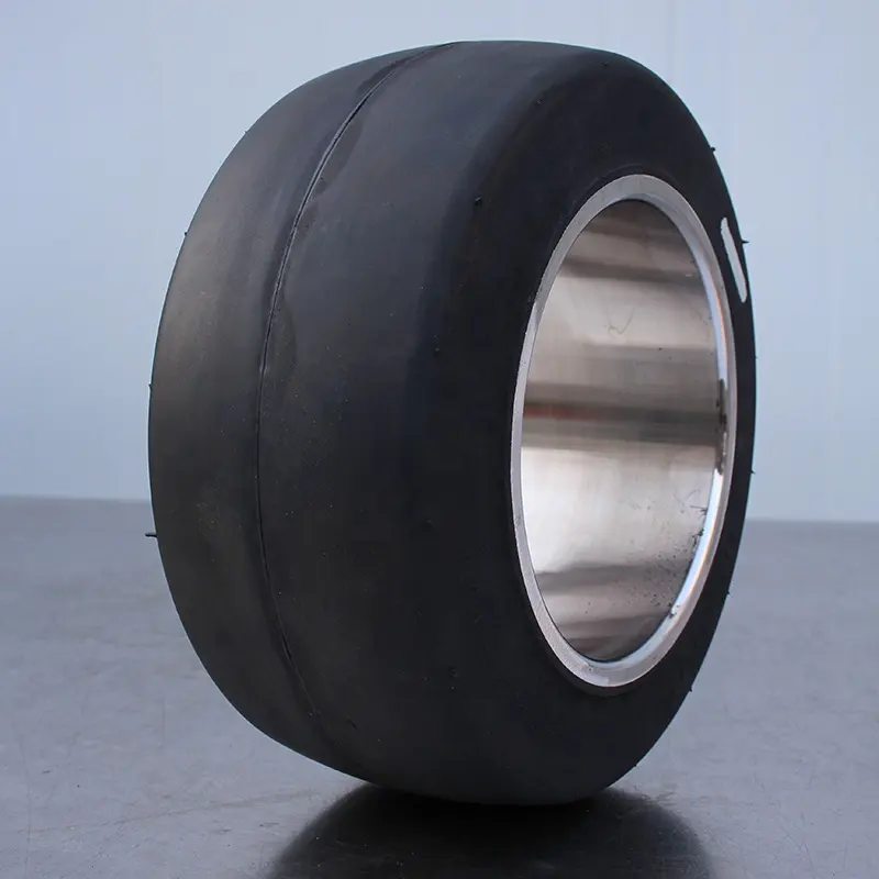 Especificaciones completas y tamaños de neumáticos sólidos a presión SM TR patrón negro blanco verde color disponible