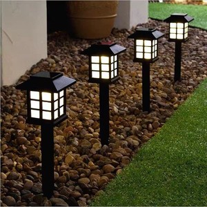 Luces Solares para Jardín, Lámpara LED de Jardín con Forma de Casa, Luz de Césped que Cambia de Color, Decoración para Exteriores - Product Image 2