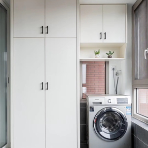 Buffet <span class=keywords><strong>blanc</strong></span> moderne avec espace de rangement pour linge et rangements, idéal pour appartement, sur mesure - Product Image 1