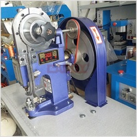 Machine à riveter pneumatique automatique CADDY, machine à bouton-pression, machine à œillets de haute qualité pour la fabrication de sacs cadeaux, la fabrication de chaussures