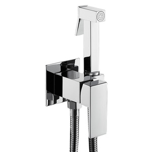 Современный латунный спрей для биде - Product Image 1