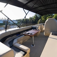 Bateau ponton Allhouse RiverExplorer de 23 pieds en aluminium à pont unique, à faible draught, avec protection anti-herbes, support pour moteur de pêche, type DuckBoat, option camouflage