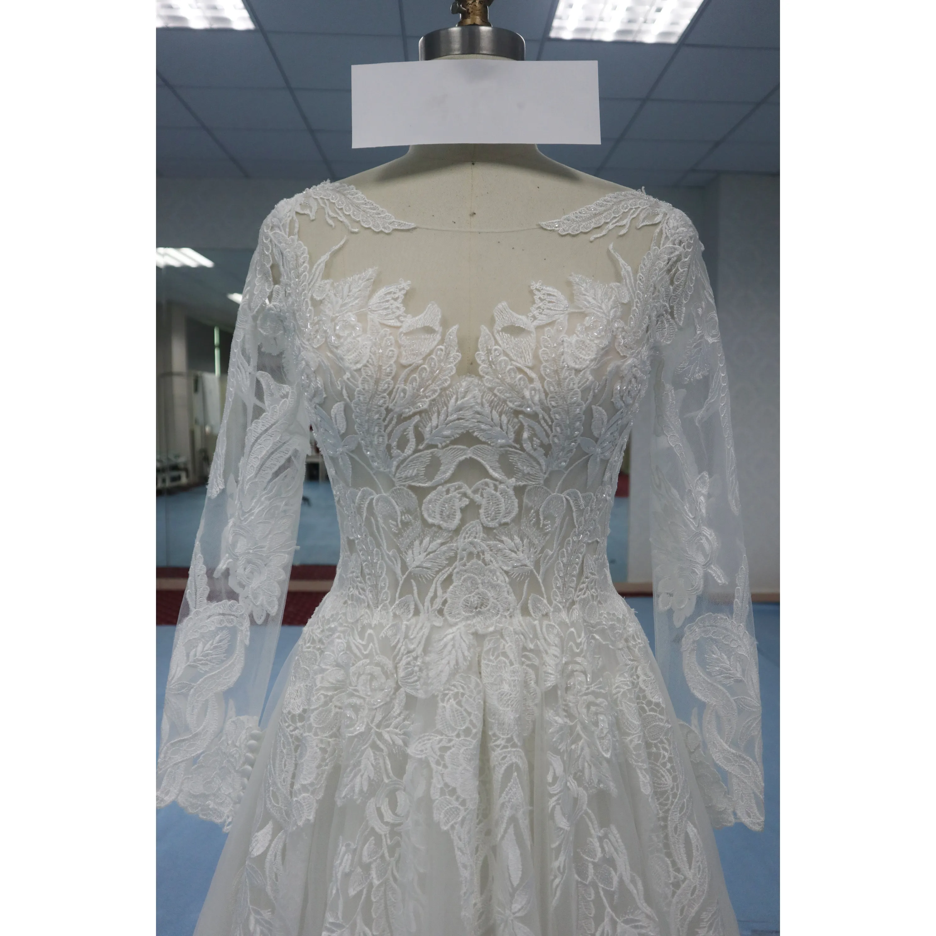 2022 Luxury Red Long Sleeve Cheap Satin Lace Ball Dress Women's Bridal Wedding Dress