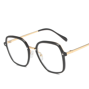 แว่นตากันแสงสีฟ้าใส<span class=keywords><strong>2025</strong></span>ใหม่สำหรับผู้ชายผู้หญิงรูปทรงหลายเหลี่ยมเก๋ไก๋ TR90แว่นตาใสคุณภาพสูง - Product Image 4