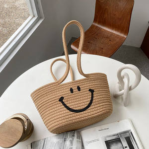 Sac fourre-tout tissé en coton avec visage souriant, forme boulette, broderie, usage quotidien, été 2022 - Product Image 4