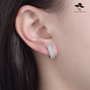 Boucles d'oreilles créoles de luxe en argent sterling 925, nouveau design, style hip-hop bling avec moissanite VVS glacée pour femme - Product Image 1