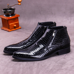 Botas Martin de Hombre con Punta Puntiaguda, Talla Grande, de Cuero Genuino, con Cierre y Acabado Brillante - Product Image 3
