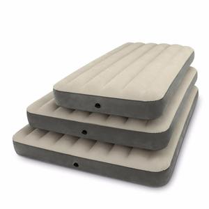Matelas pneumatique Intex 64102 en PVC floqué avec pompe intégrée, taille double, construction robuste à structure en I, utilisation intérieure/extérieure - Product Image 3