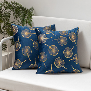 Housses <span class=keywords><strong>de</strong></span> coussin décoratives modernes à rayures abstraites dorées pour canapé, usage domestique ou hôtelier, élégantes housses <span class=keywords><strong>de</strong></span> coussin décoratives - Product Image 5