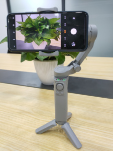 Smartphone için F5 katlanabilir <span class=keywords><strong>3</strong></span>- Phone Gimbal sabitleyici Anti-Shake Vlog sabitleyici Mini Tripod ile yatay dikey modları - Product Image 2