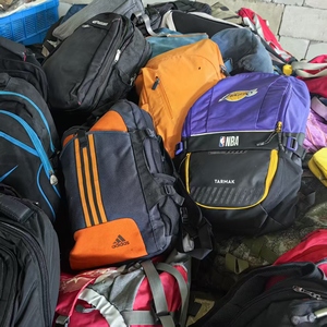 Mochilas Usadas de Alta Calidad B02, Colores Variados, para Uso Diario en Exteriores, Estado Limpio, 25-100KG, Venta al Por Mayor, Segunda Mano - Product Image 1