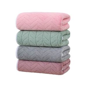 Serviette de bain en polaire corail pour hommes et femmes, séchage rapide, absorbante, couleur unie, usage domestique, non pelucheuse, tricot de coton chaîne - Product Image 1