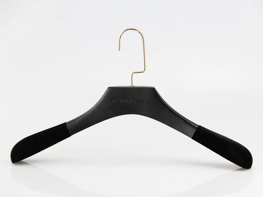 Custom Brand Logo Vintage Black Wooden Hanger Shoulder With Black Velvet Rack For Women Coat Dress Cloth Hanger